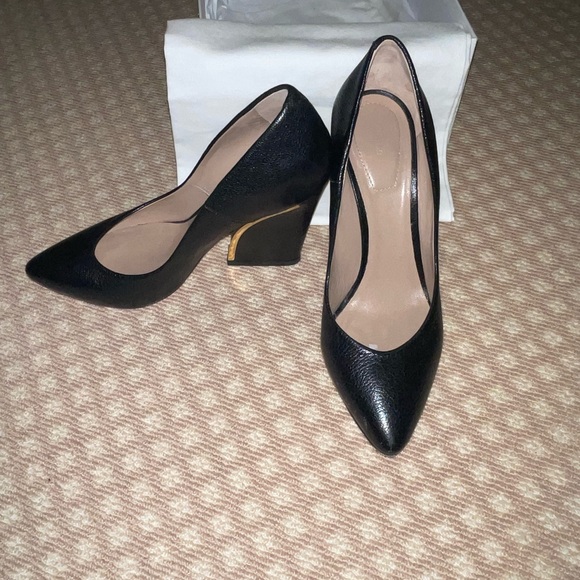 Chloe heels. Perfect condition. - Picture 1 of 8